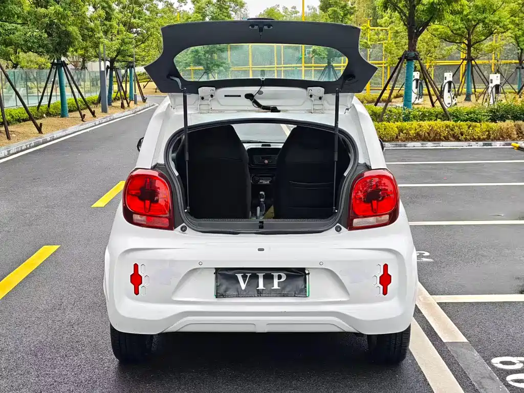 Roewe Clever — миниатюра 10