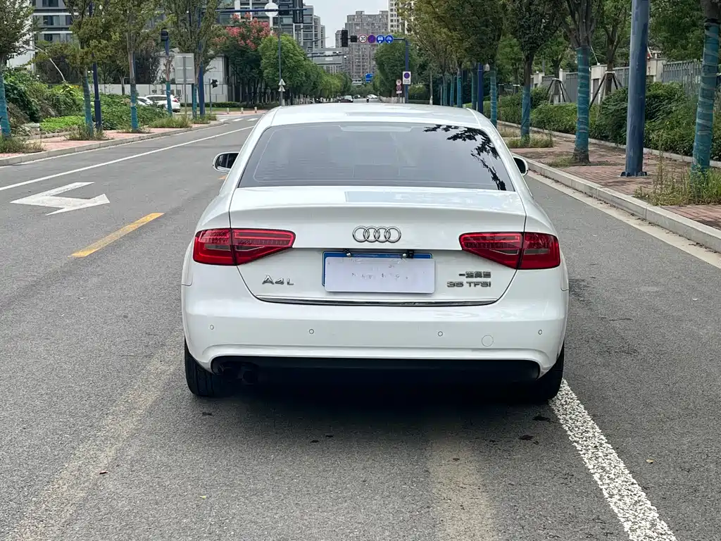 Audi A4L — миниатюра 5