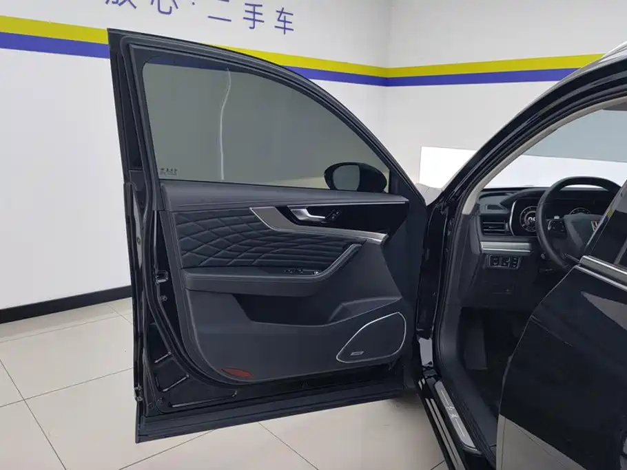 Hongqi Hongqi HS5 — миниатюра 7