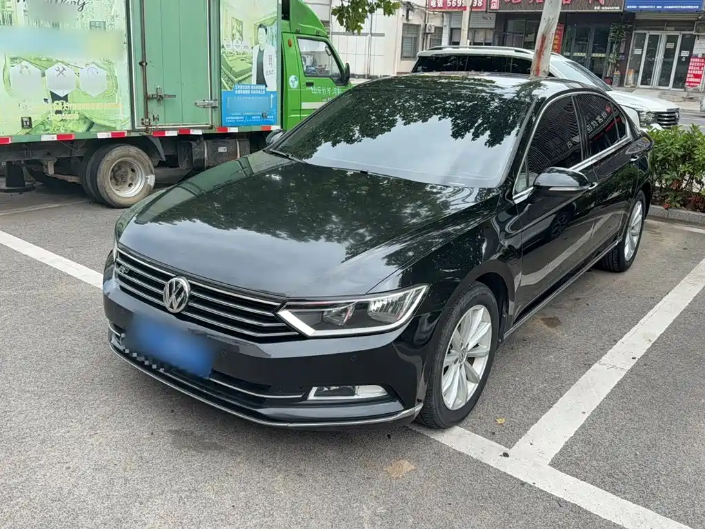 Volkswagen Magotan — миниатюра 2
