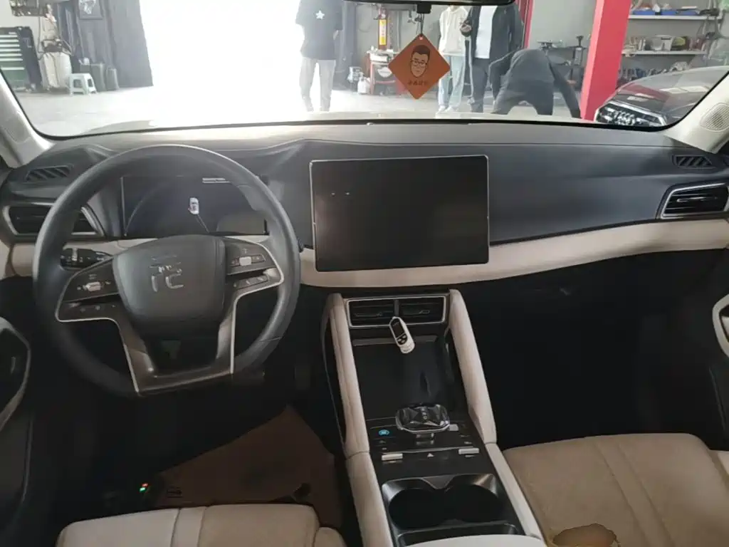 BYD Yuan UP — миниатюра 10