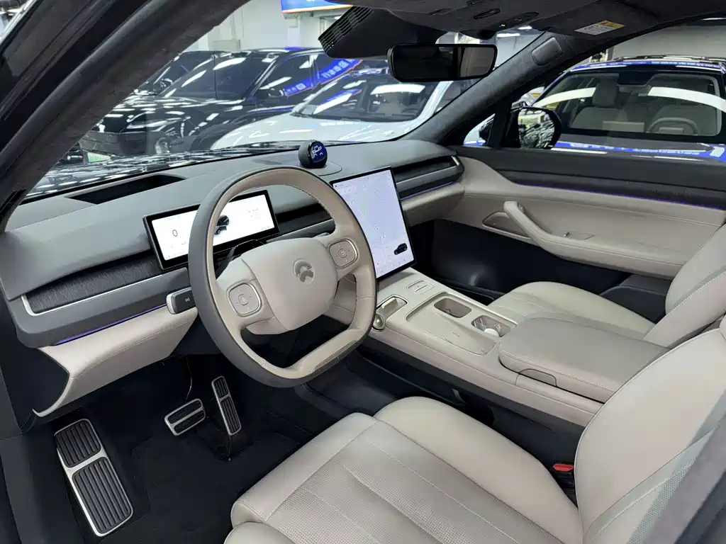 NIO ES8 — миниатюра 18