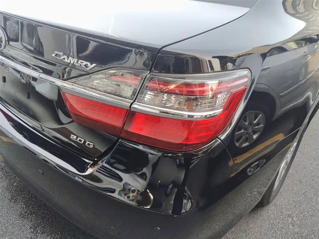 Toyota Camry 2015 2.0G Lead