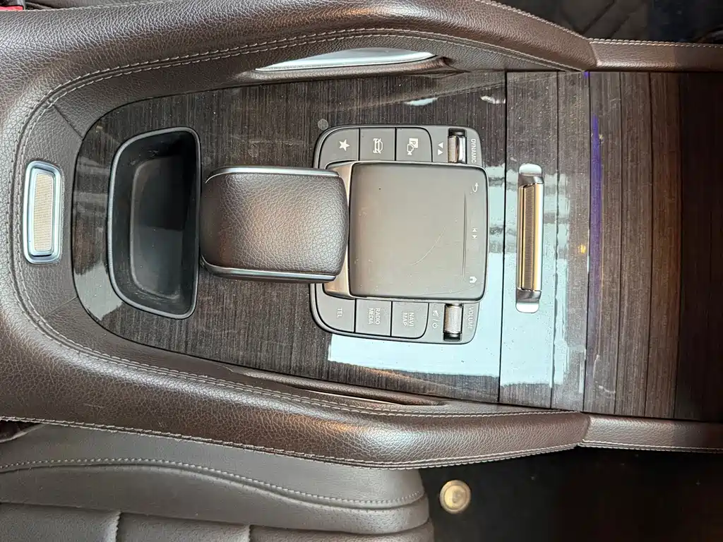 Mercedes-Benz GLE (Import) — миниатюра 10
