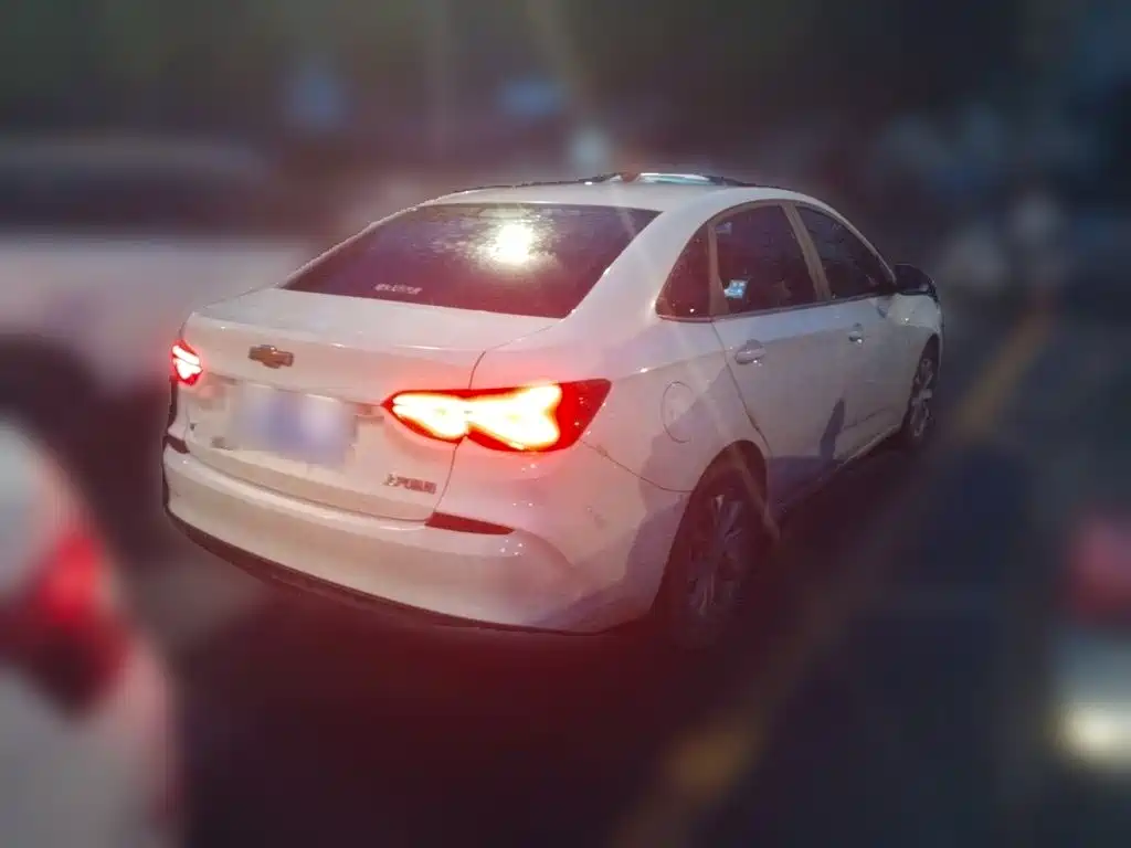 Chevrolet Monza — миниатюра 6