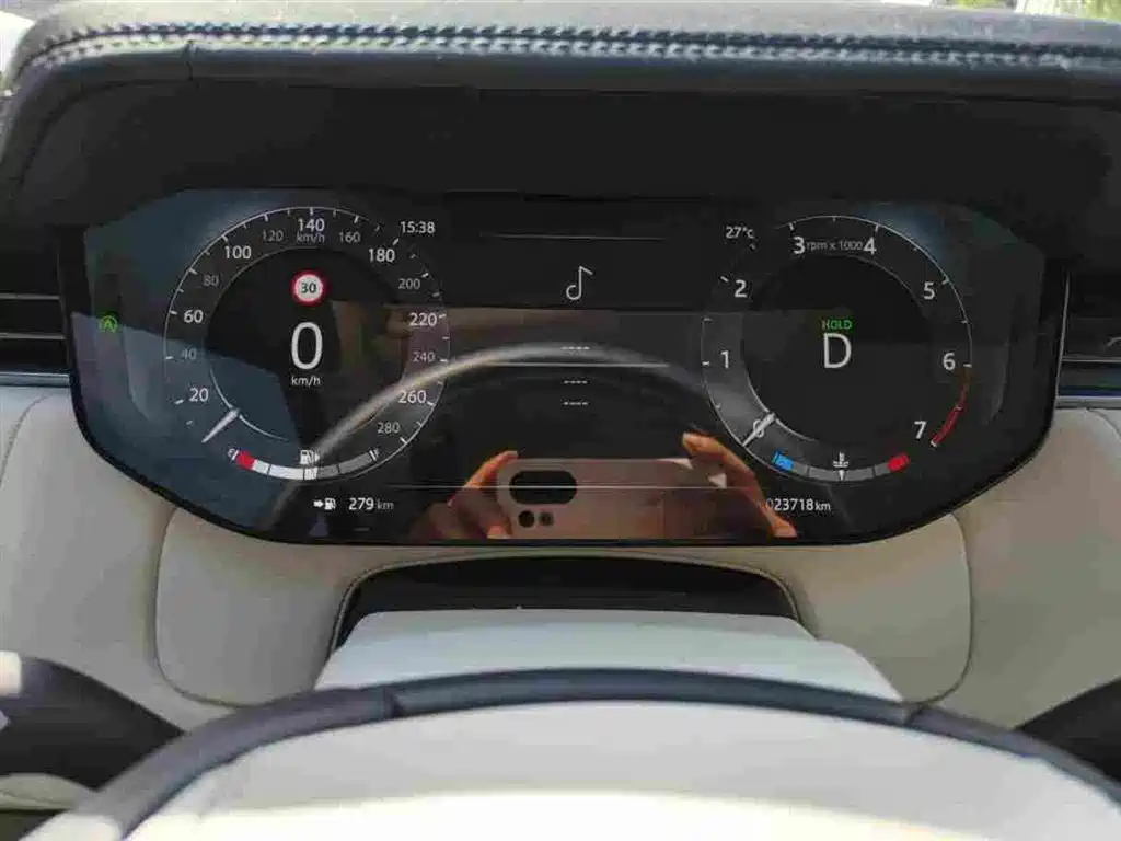 Land Rover Range Rover — миниатюра 10