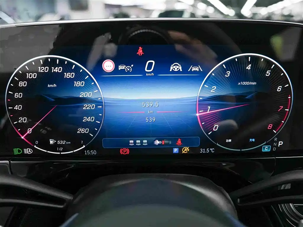 Mercedes-Benz E-Class — миниатюра 7