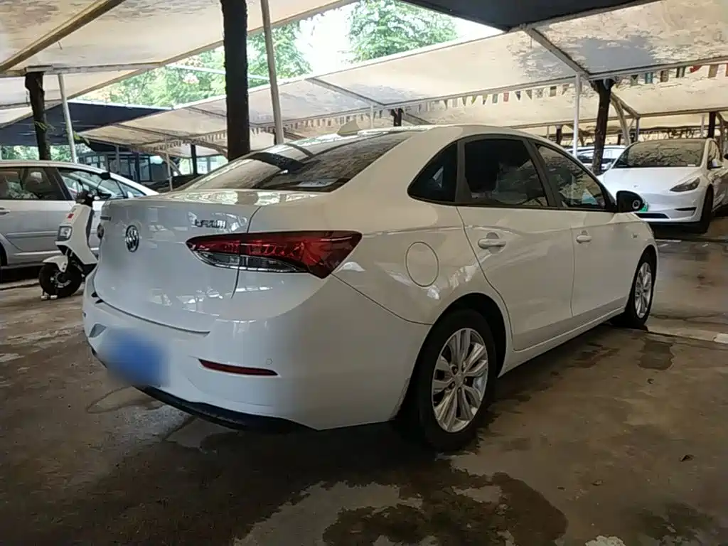 Buick Excelle — миниатюра 7