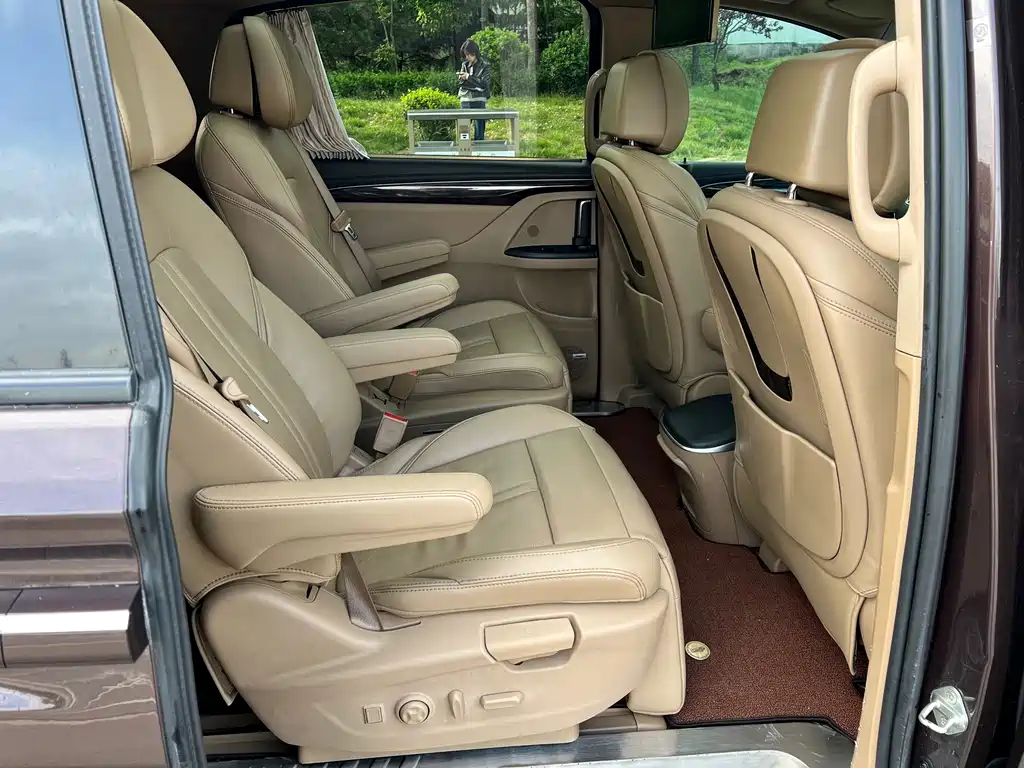 Buick GL8 — миниатюра 13