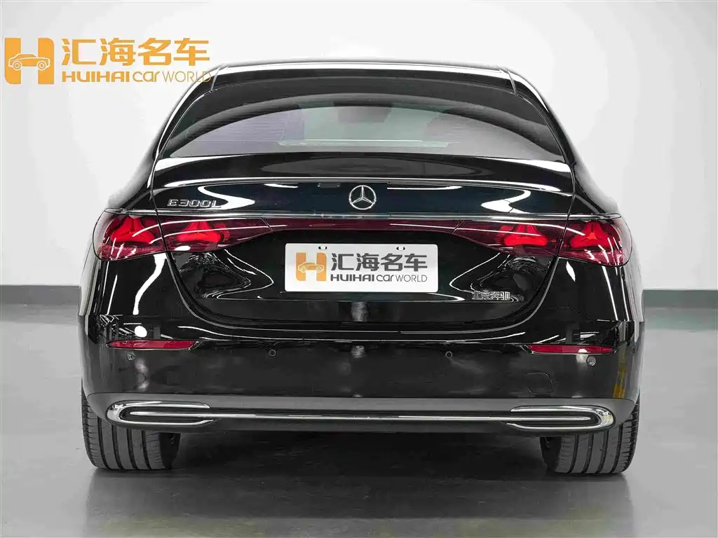 Mercedes-Benz E-Class — миниатюра 5