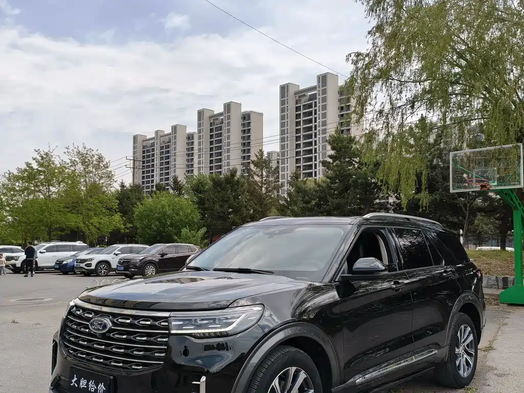 Ford Explorer 2023