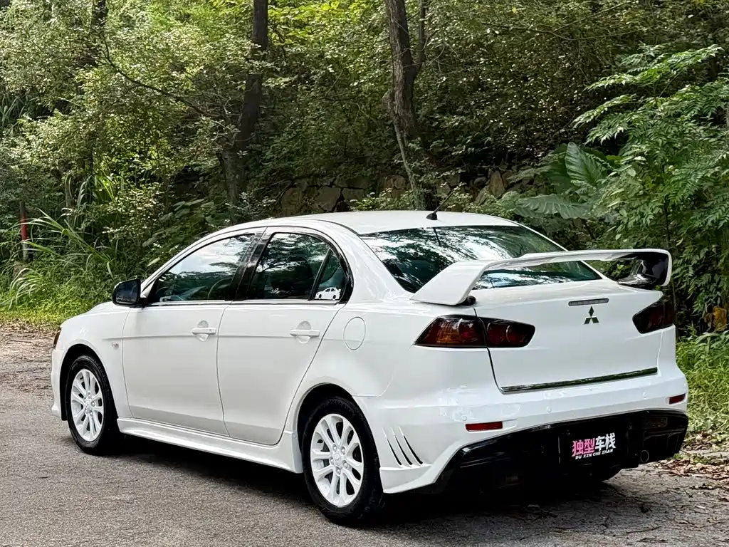 Mitsubishi Lancer EX — миниатюра 9