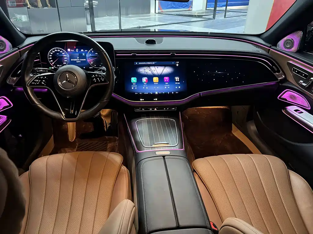 Mercedes-Benz E-Class — миниатюра 6