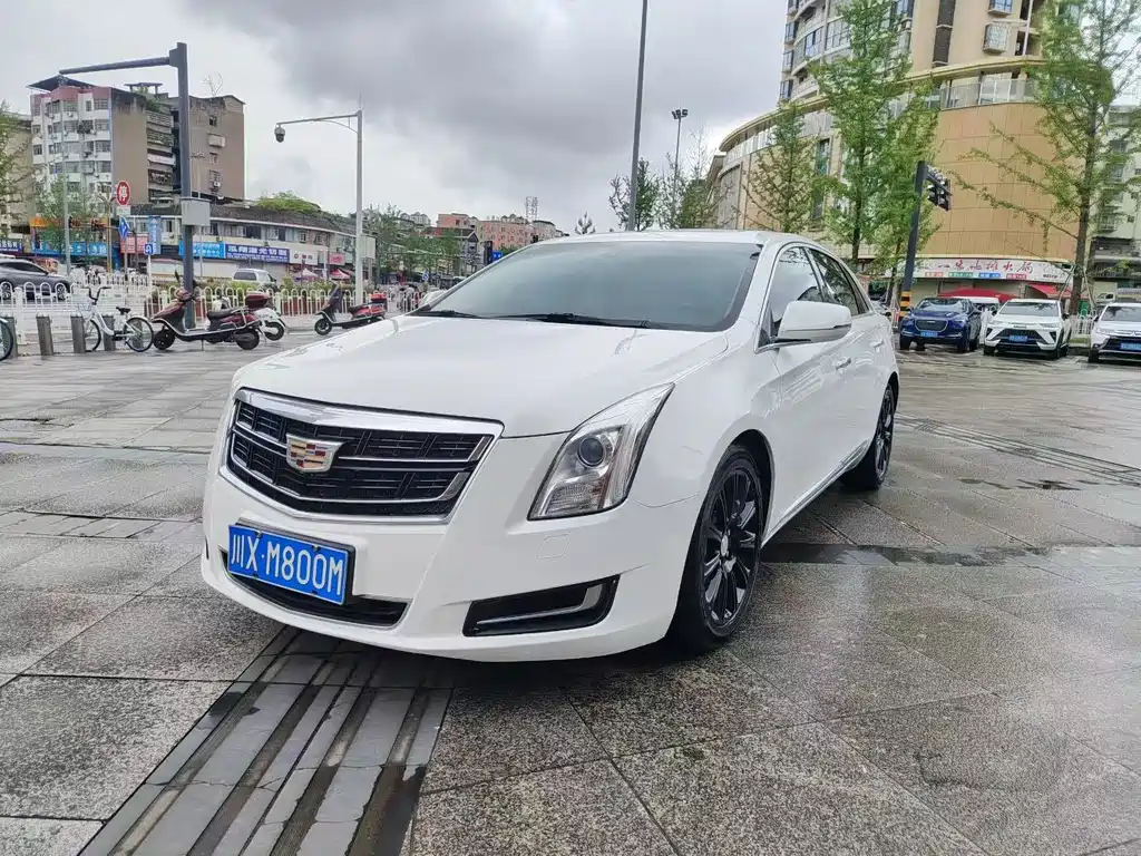Cadillac XTS