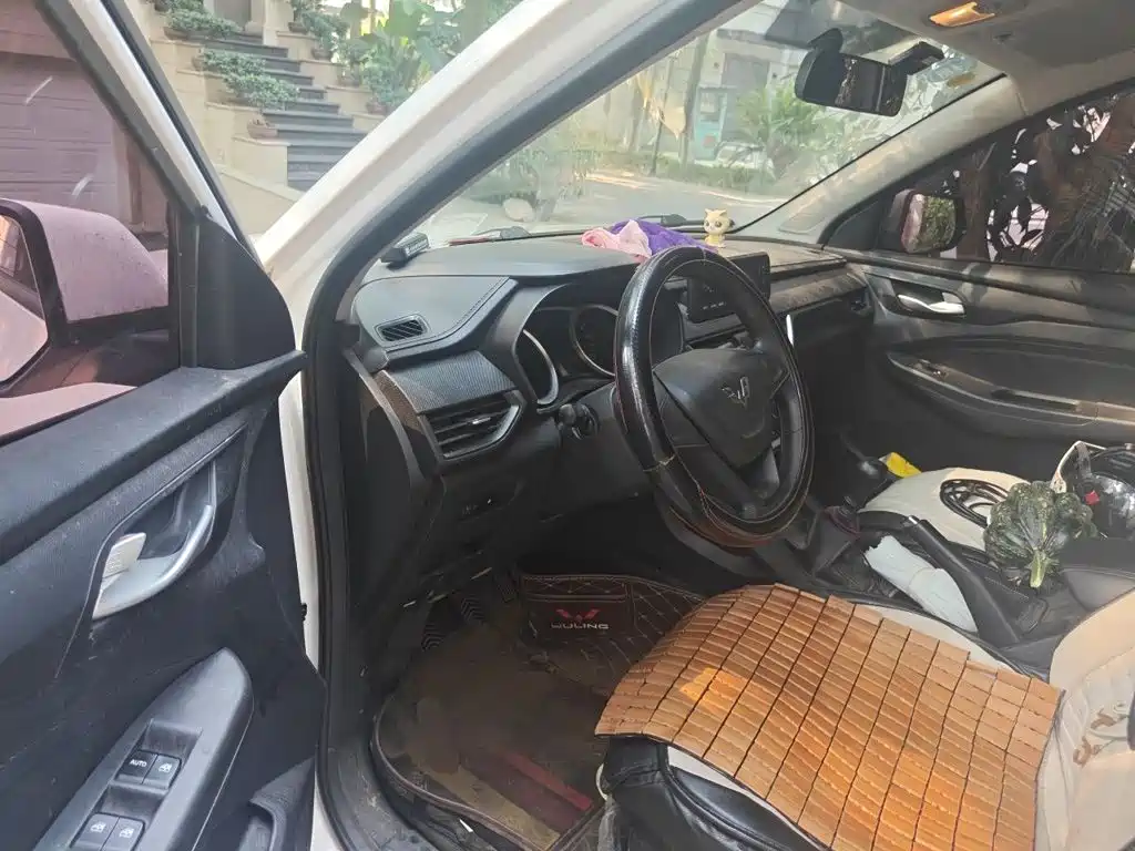 Wuling Hongguang S3 — миниатюра 12