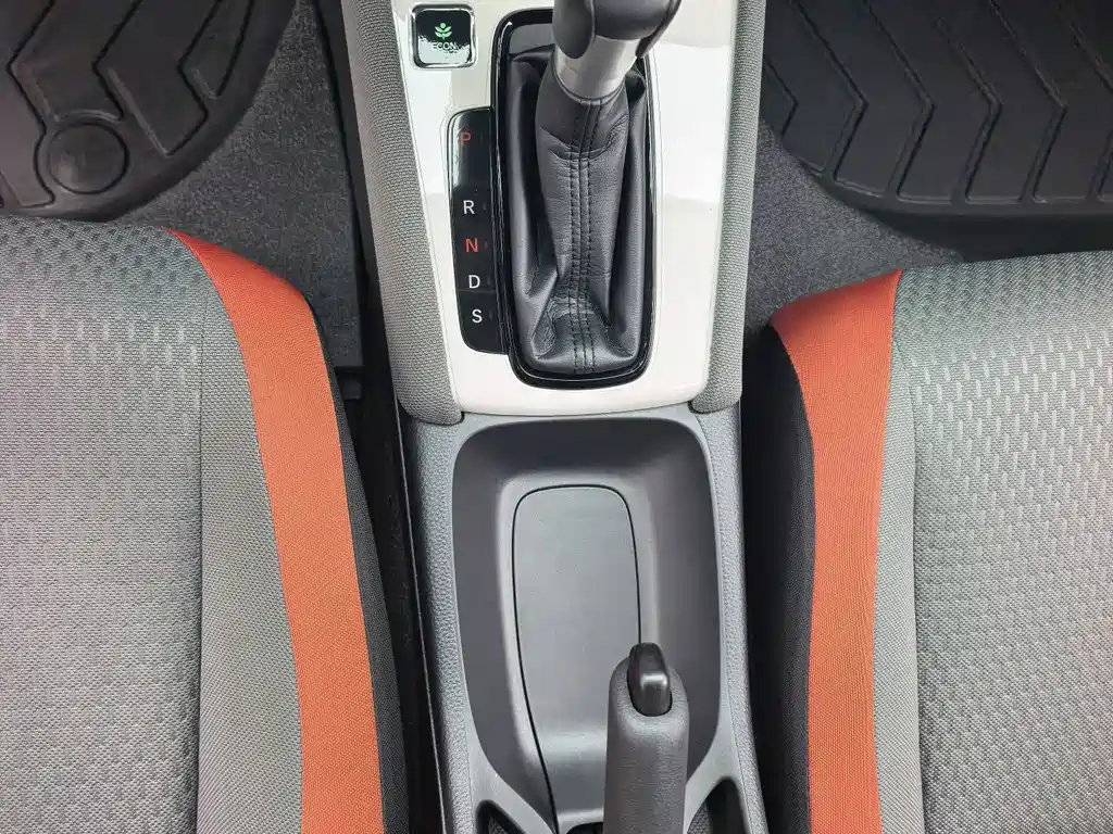 Honda Life — миниатюра 10