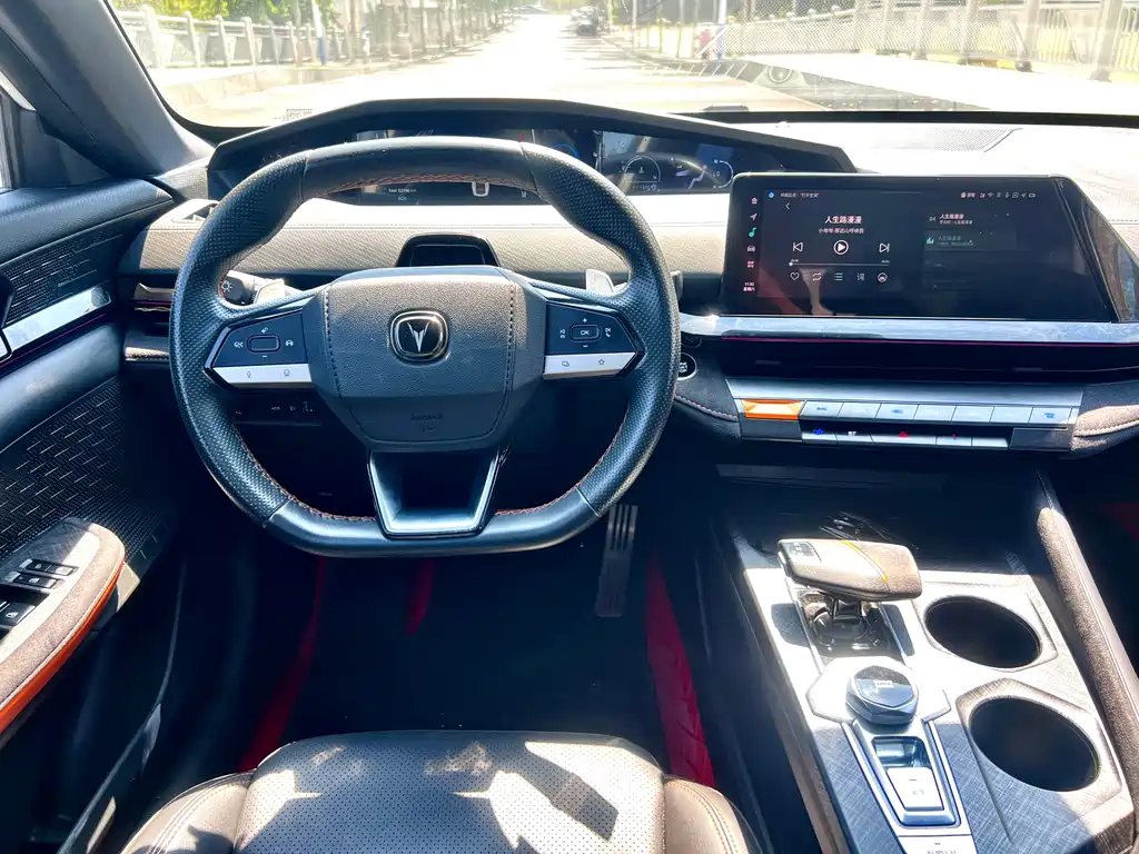 Changan UNI-V — миниатюра 13