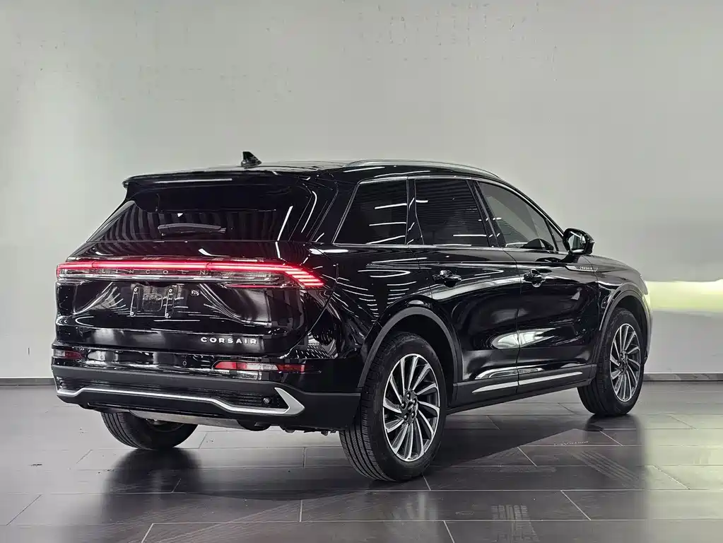 Lincoln Corsair 2023 2.0T