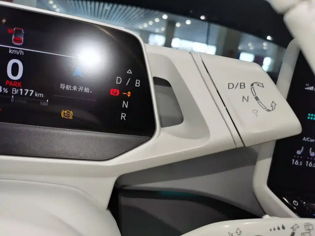 Volkswagen ID.3 — миниатюра 14