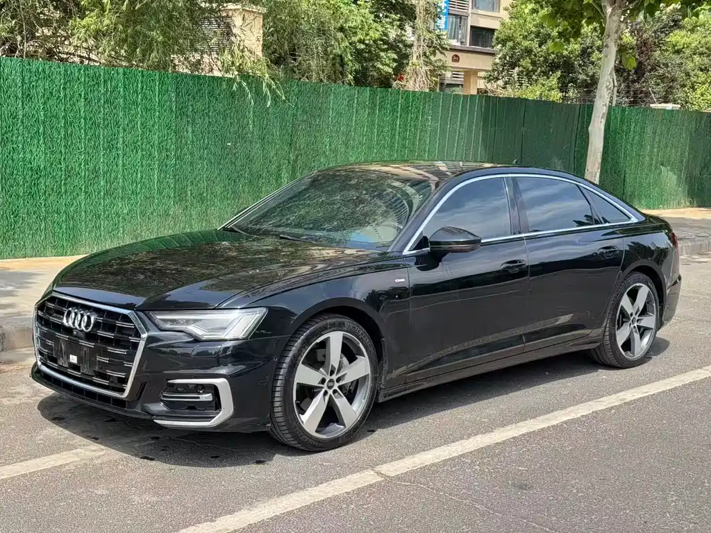 Audi A6L 2022