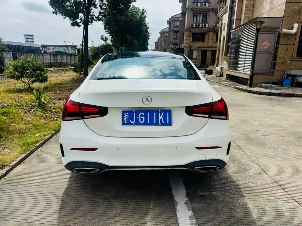 Mercedes-Benz A-Class — миниатюра 8