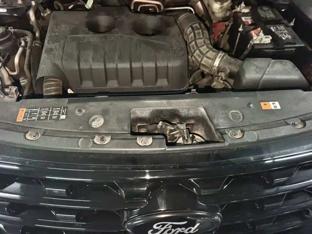 Ford Explorer (Import) — миниатюра 11
