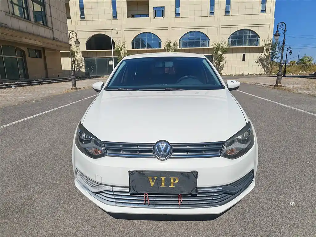 Volkswagen Polo — миниатюра 2
