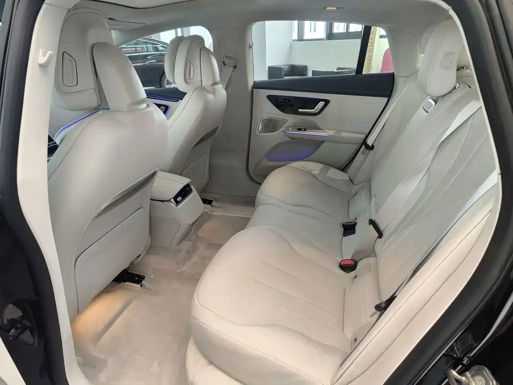 Mercedes-Benz EQE — миниатюра 13