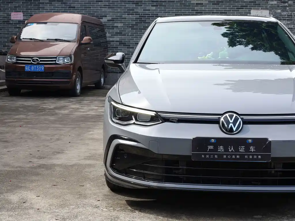 Volkswagen Golf — миниатюра 19