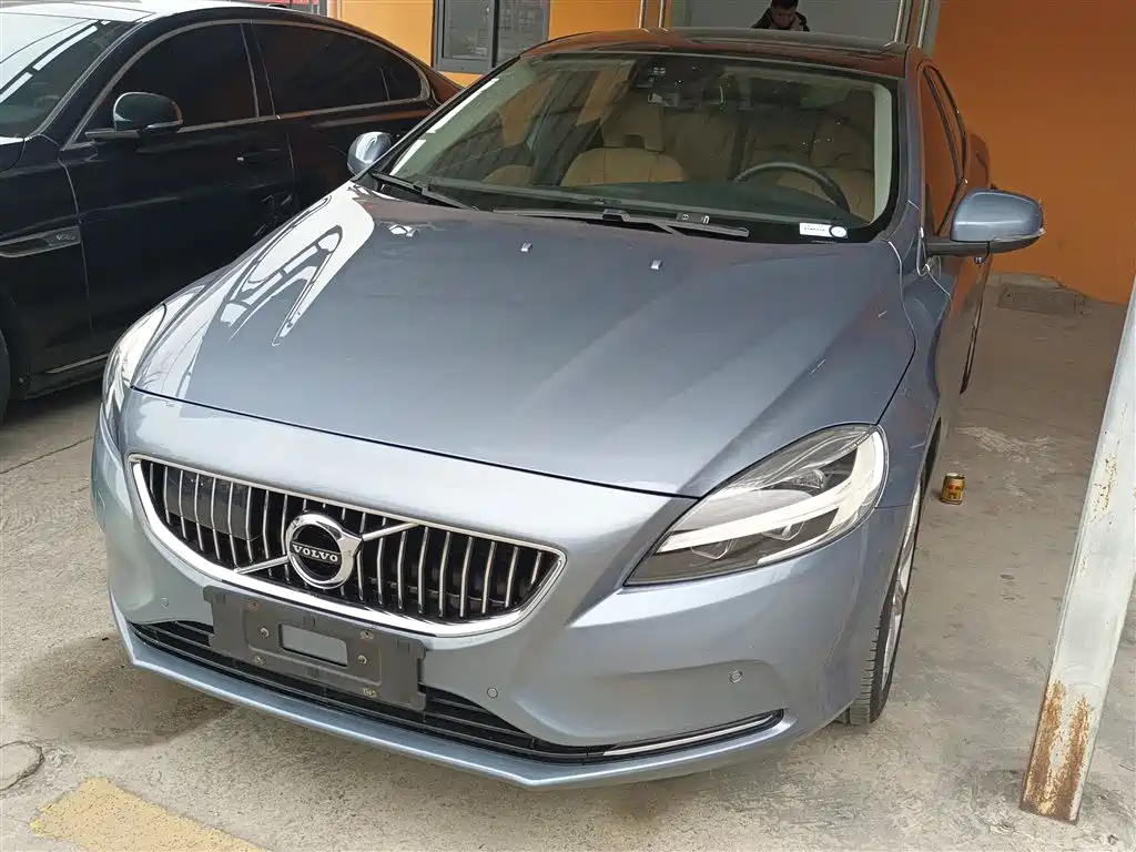 Volvo V40 2018 T3