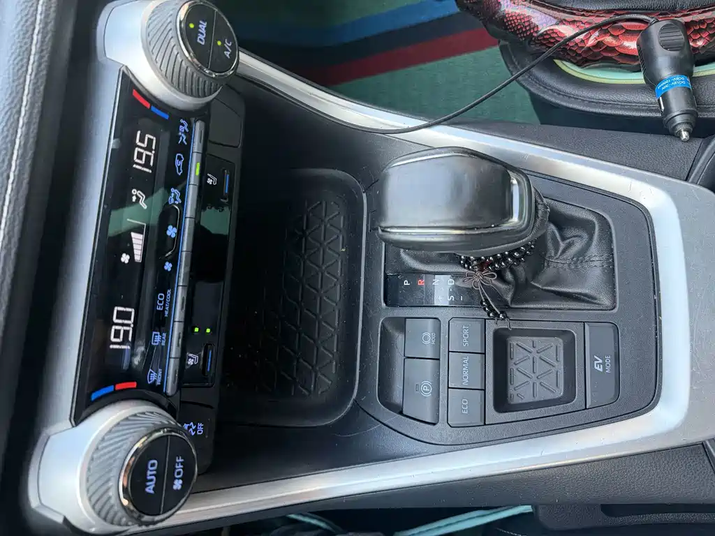 Toyota Wildlander — миниатюра 16