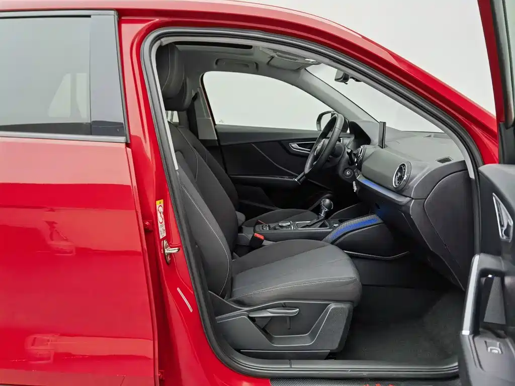 Audi Q2L — миниатюра 23