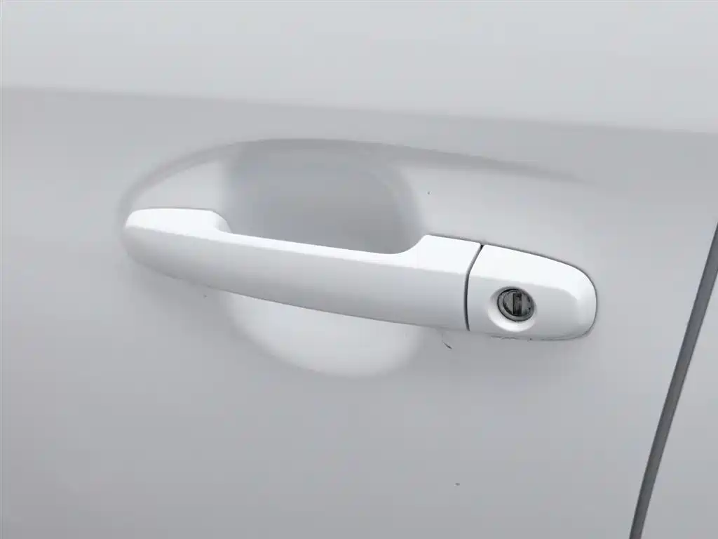 TOYOTA YARIS L ZHIXUAN