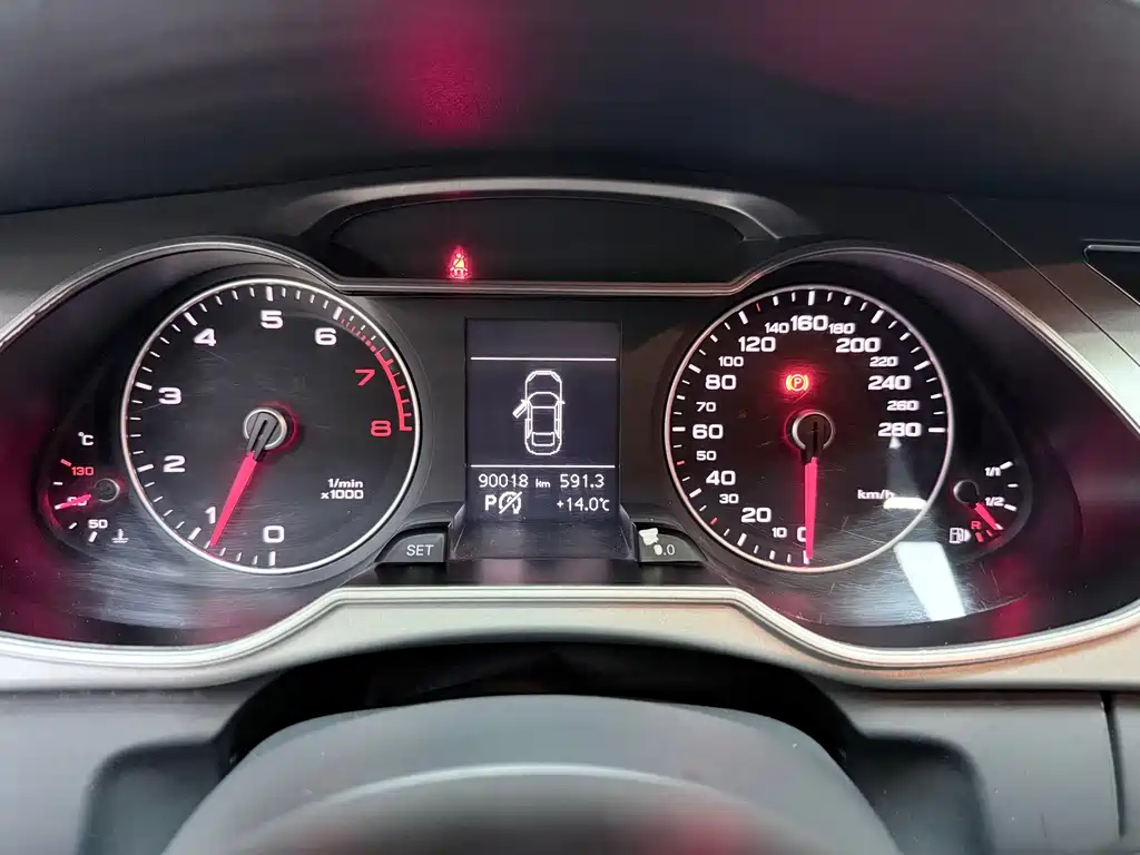 Audi A4L — миниатюра 6