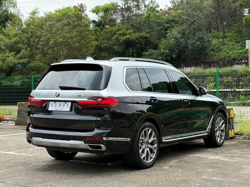BMW X7 — миниатюра 13