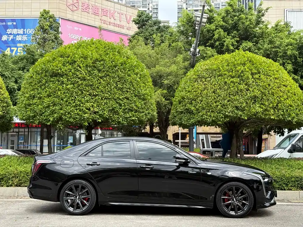 Cadillac CT4 — миниатюра 7