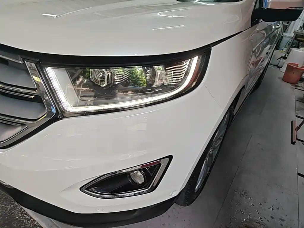Ford Edge — миниатюра 24