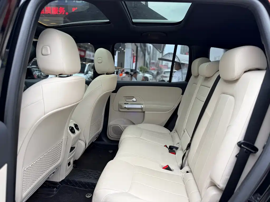 Mercedes-Benz EQB — миниатюра 8