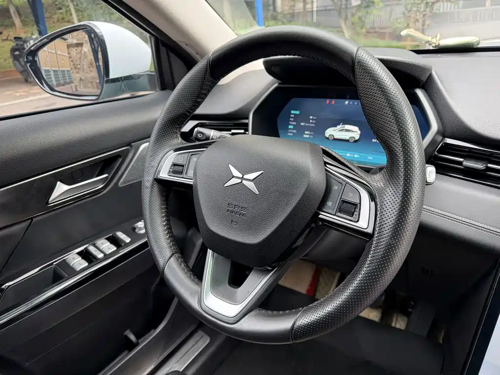 XPeng G3 — миниатюра 12