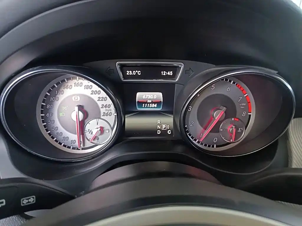Mercedes-Benz GLA — миниатюра 12