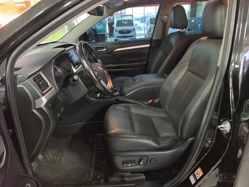 Toyota Highlander — миниатюра 15