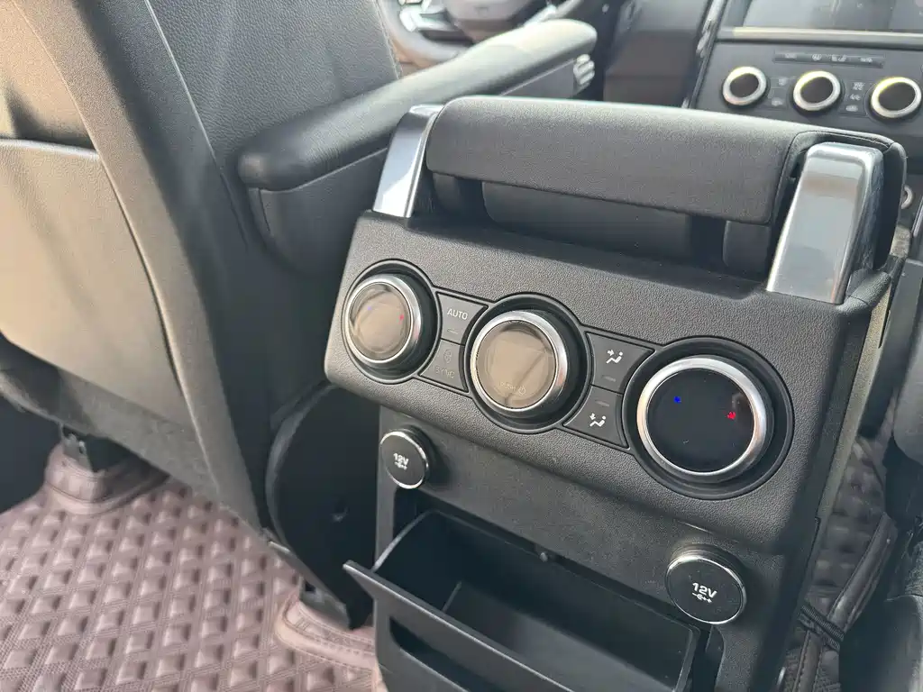 Land Rover Discovery — миниатюра 17