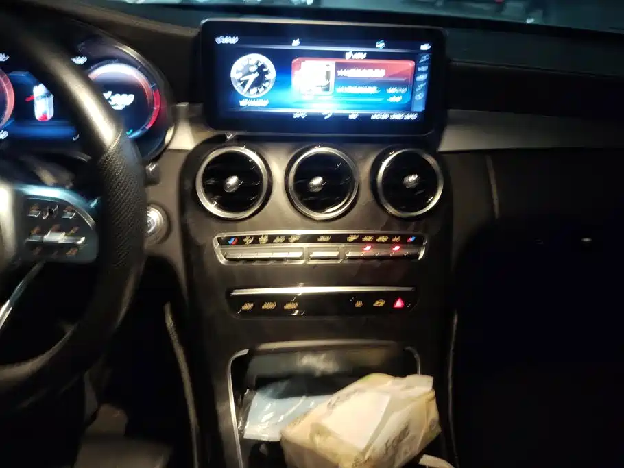 Mercedes-Benz C-Class — миниатюра 13