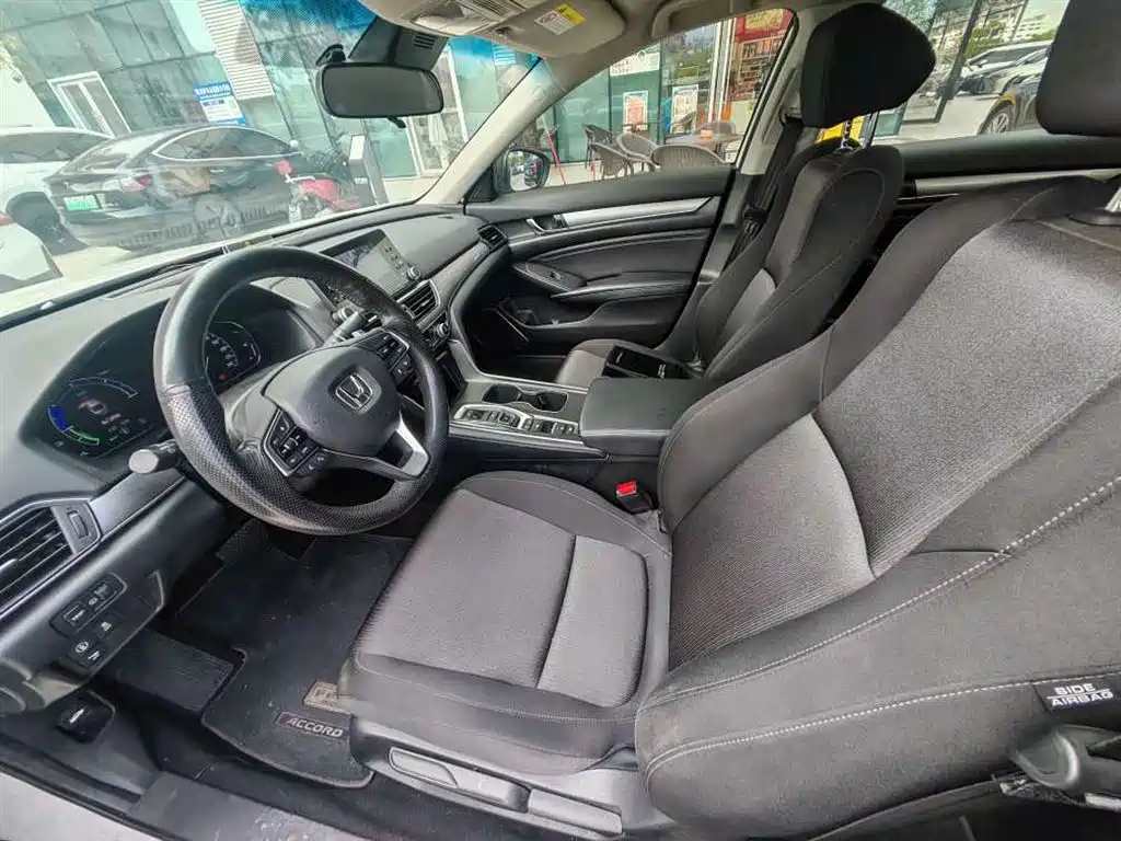 Honda Accord — миниатюра 7