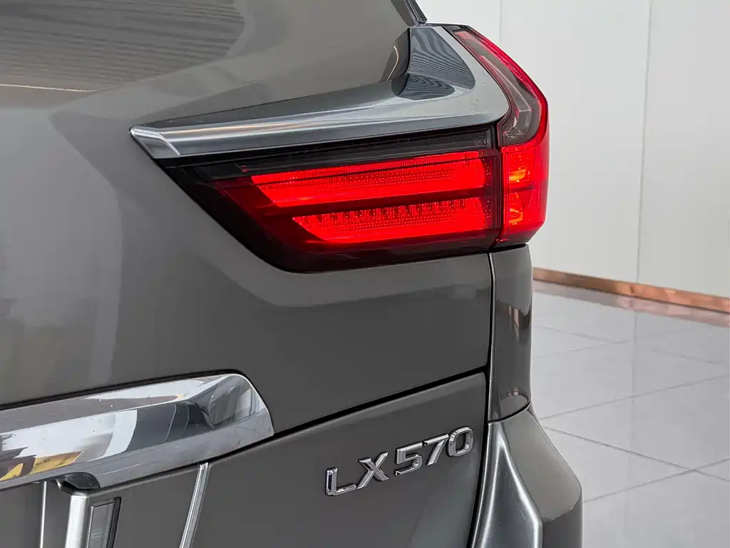 Lexus LX 2017 570 Luxury