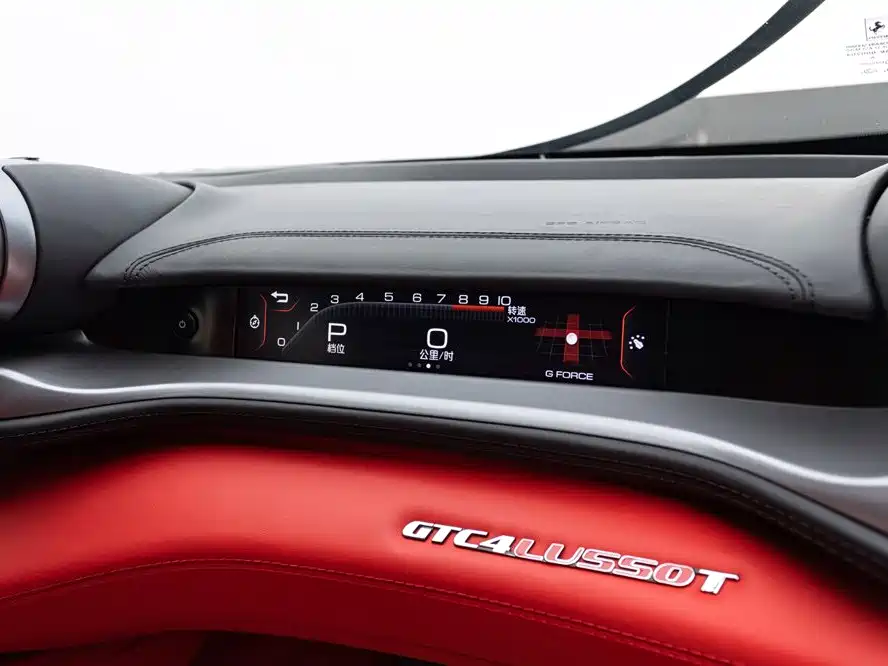 Ferrari GTC4Lusso — миниатюра 16