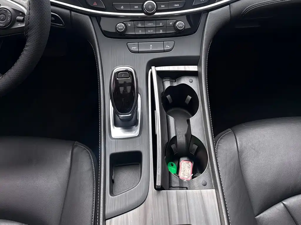Buick LaCrosse — миниатюра 13