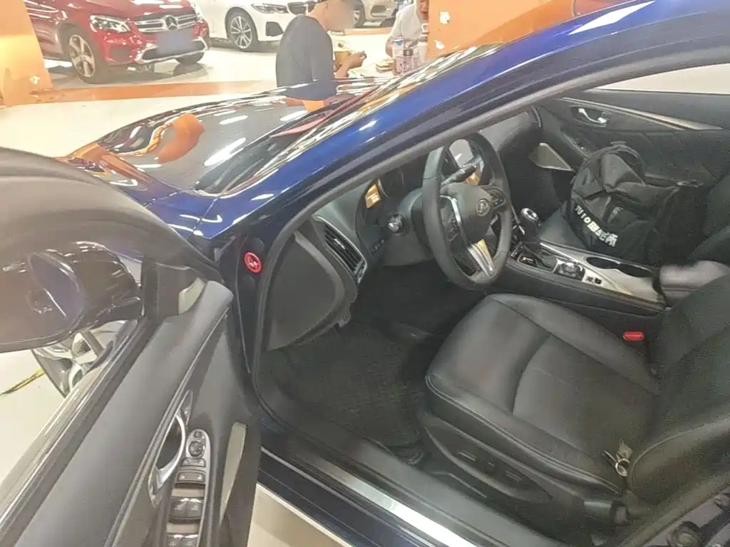 Infiniti Q50L — миниатюра 16