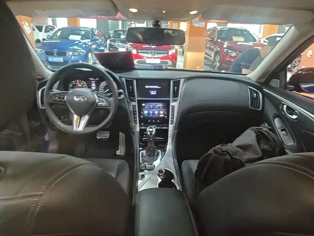 Infiniti Q50L — миниатюра 10