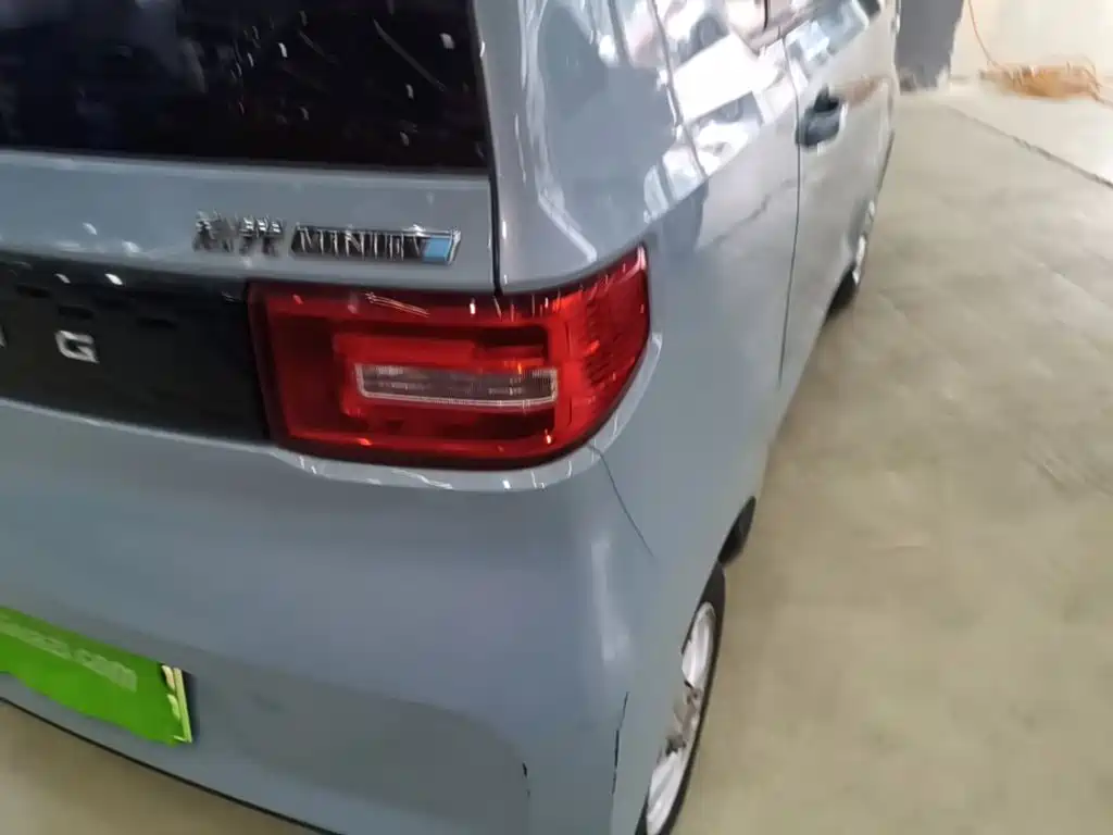 Wuling MINIEV — миниатюра 8